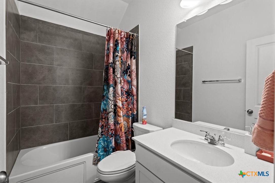 12202 Perritos Place Property Photo 35
