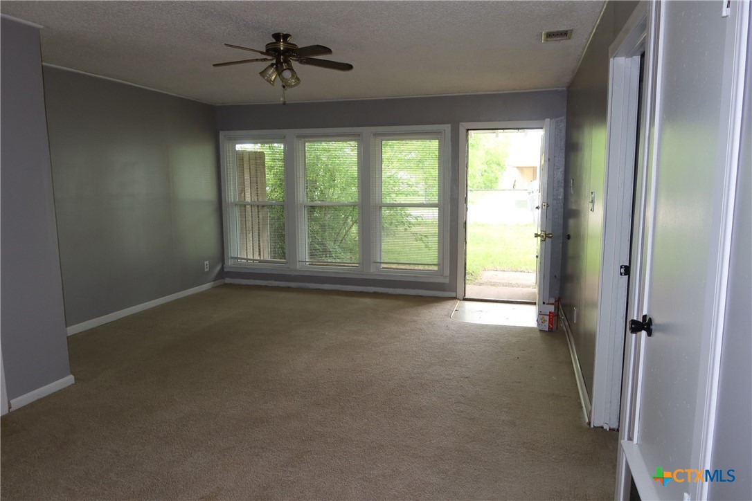 1806 Fairview Drive Property Photo 3
