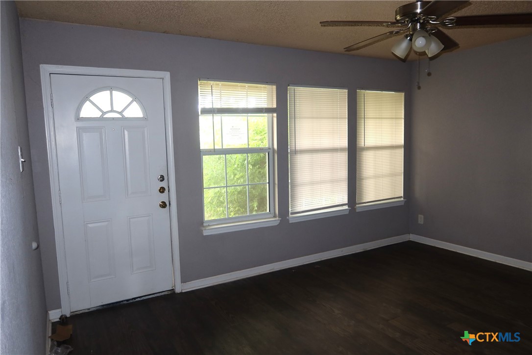 1806 Fairview Drive Property Photo 4