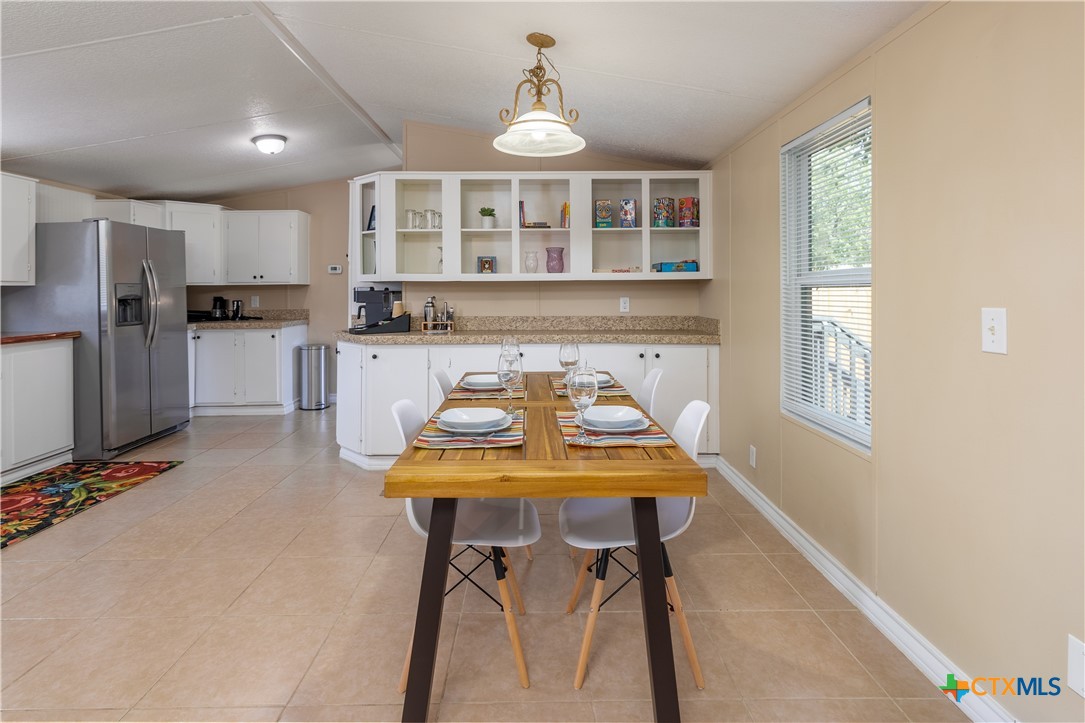 2301 Wegner Road Property Photo 8