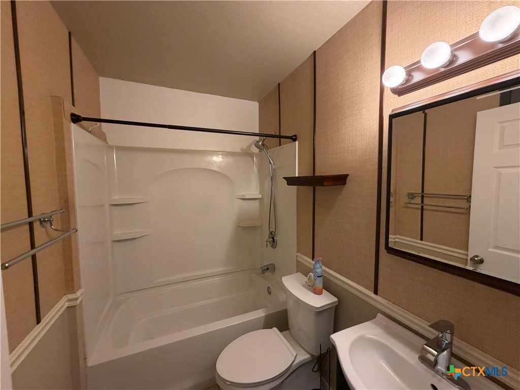 3205 Swan Drive Property Photo 7