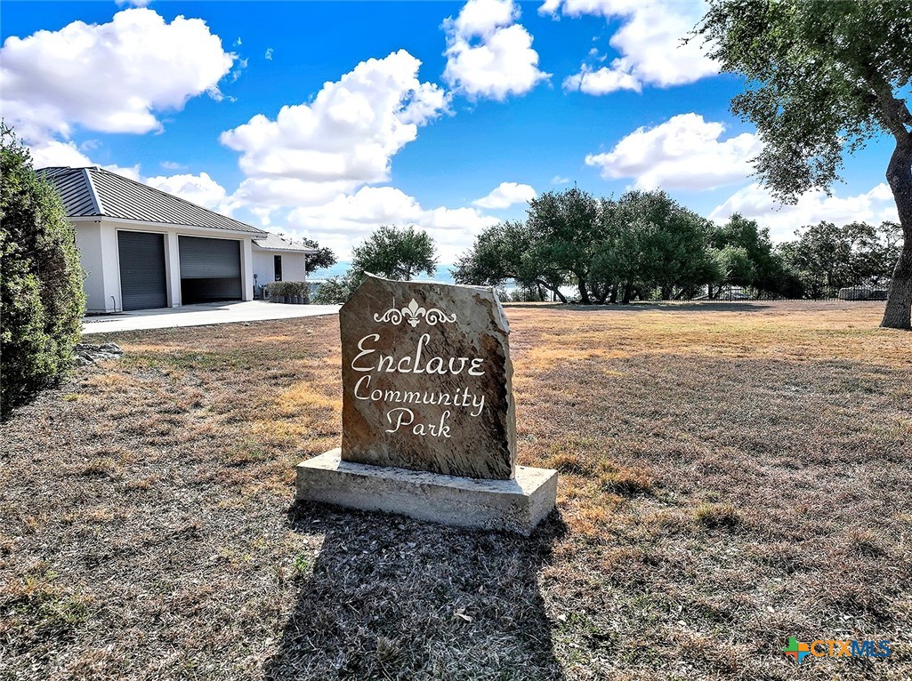 2475 George Pass Property Photo 12