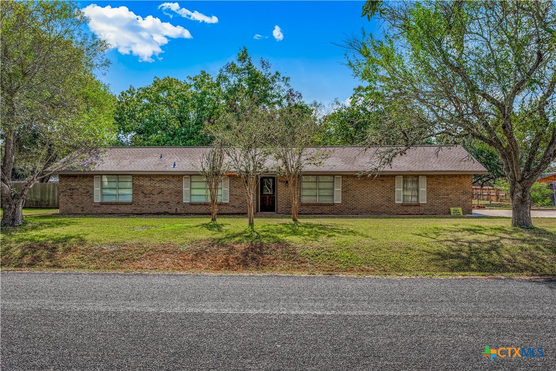 302 Brooks Road Property Photo 1