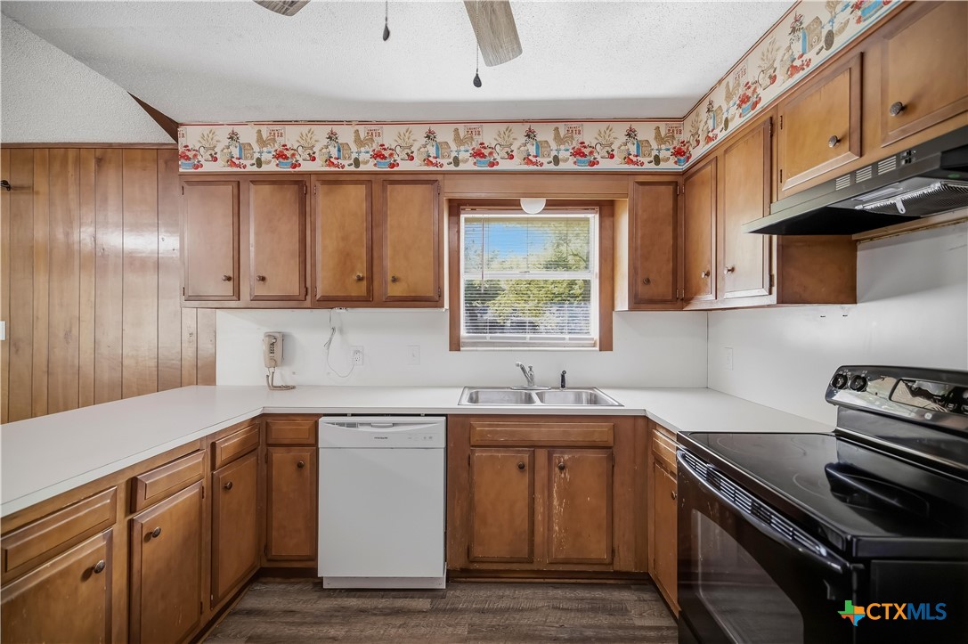 302 Brooks Road Property Photo 10