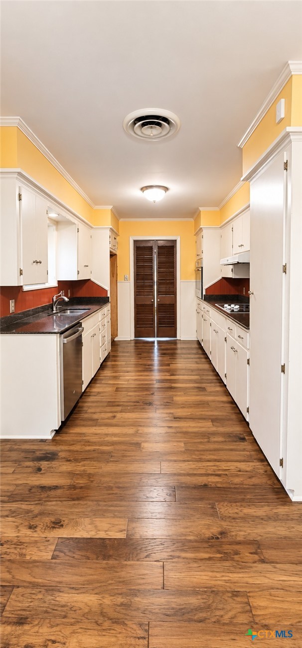 303 Milton Street Property Photo 18