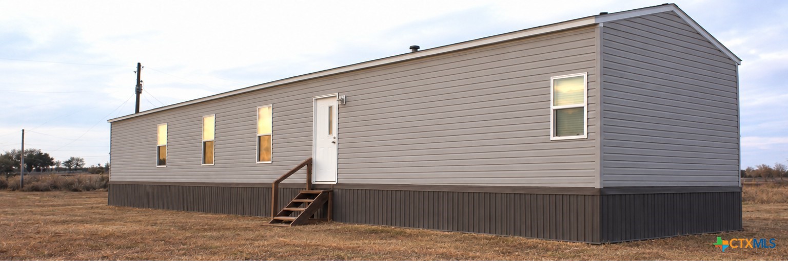 12240 Fm 1383 Property Photo 4