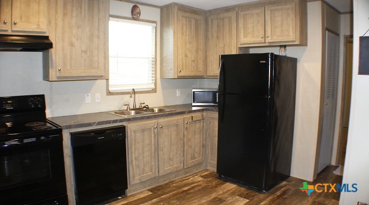 12240 Fm 1383 Property Photo 16