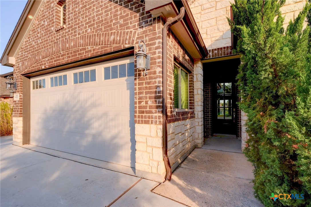 473 Turning Stone Property Photo 2