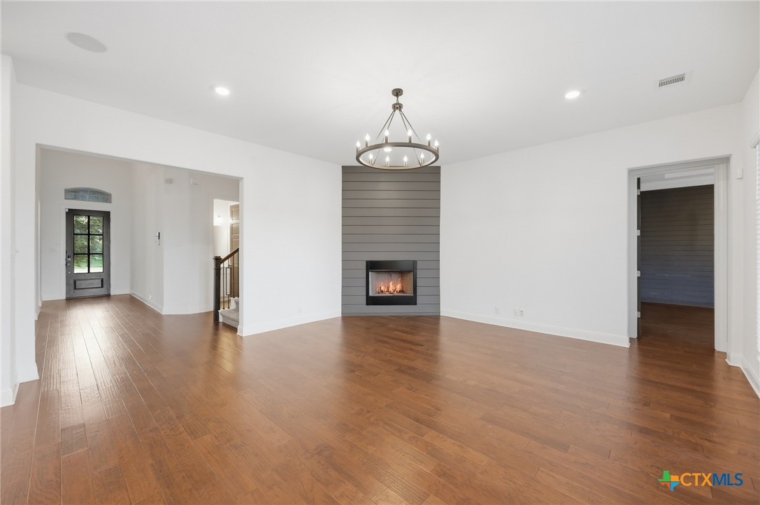 473 Turning Stone Property Photo 4