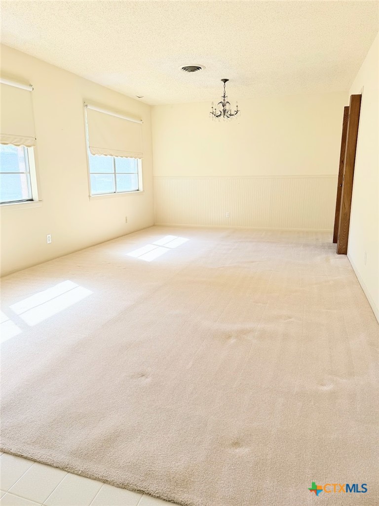 110 E Upshaw Avenue Property Photo 4