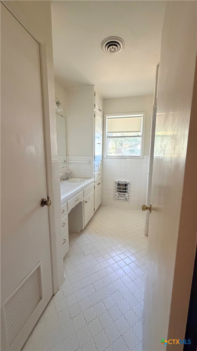 110 E Upshaw Avenue Property Photo 11