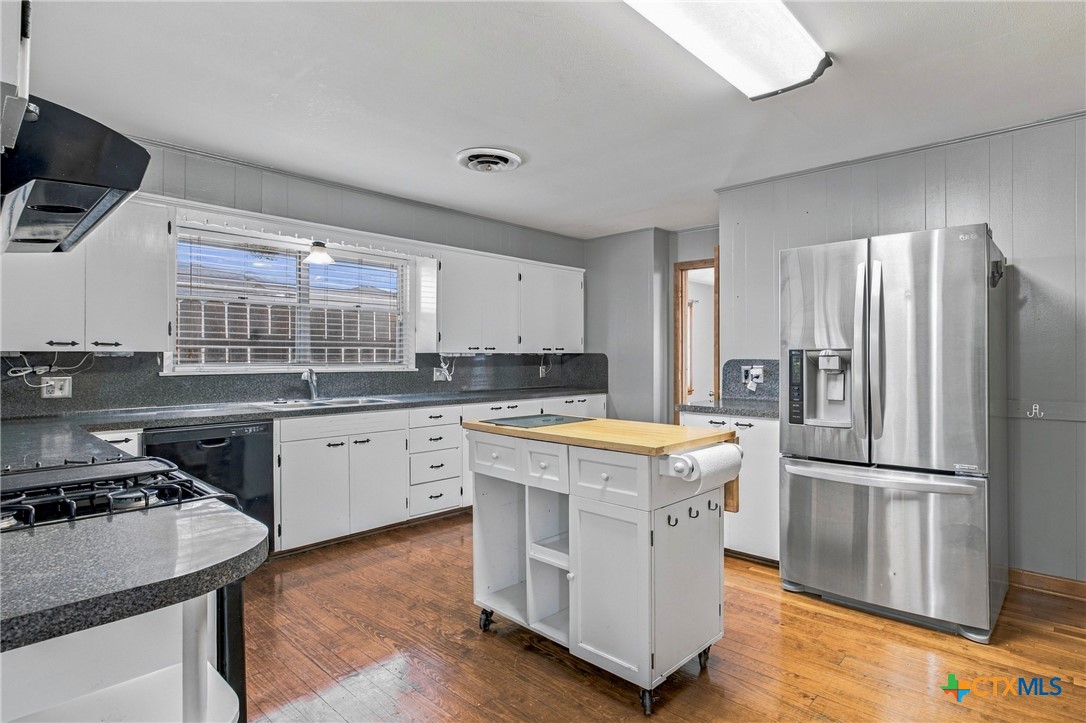 512 N Avenue F Property Photo 11
