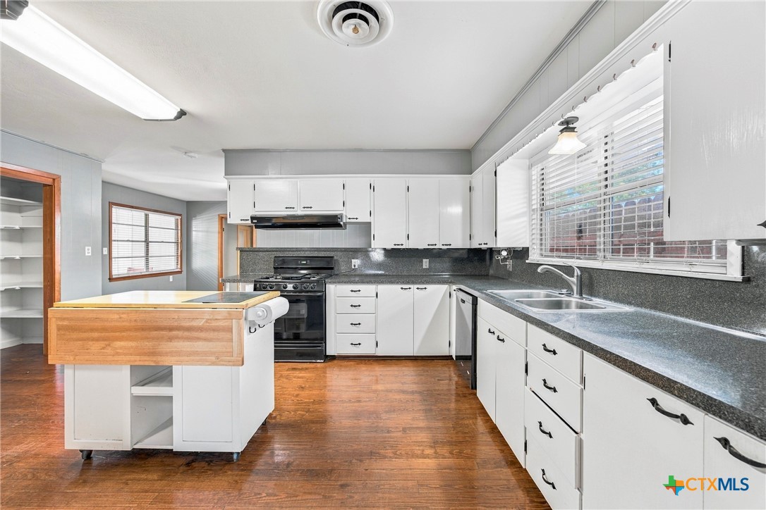 512 N Avenue F Property Photo 12
