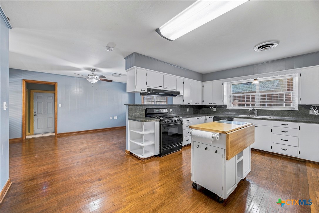512 N Avenue F Property Photo 13