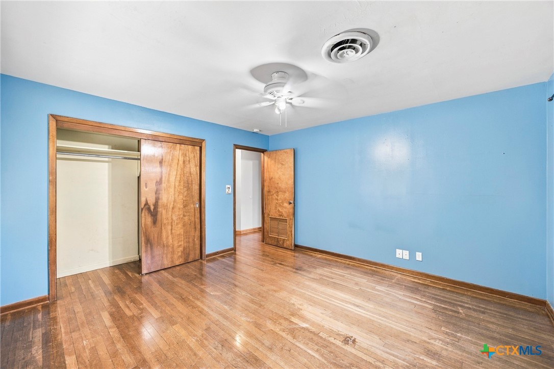 512 N Avenue F Property Photo 24