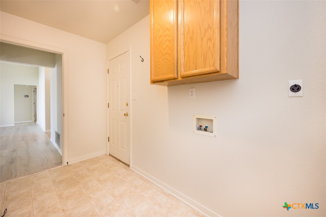 4311 Ethel Avenue Property Photo 27