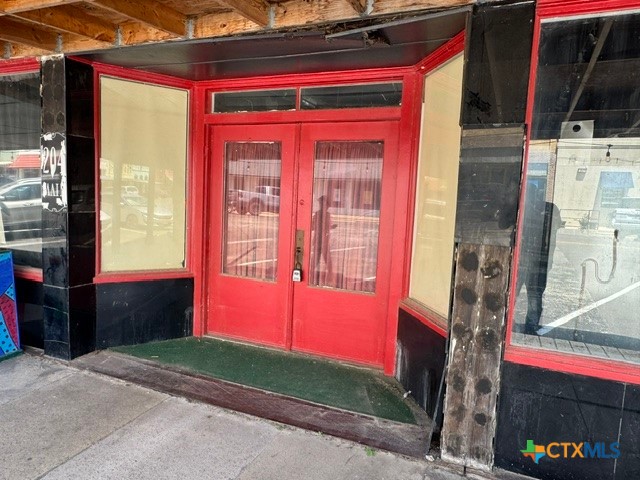 204 Main Street Property Photo 2