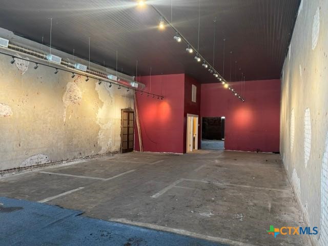 204 Main Street Property Photo 3