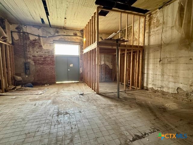 204 Main Street Property Photo 9
