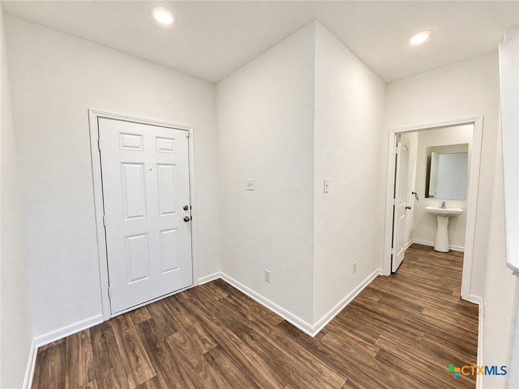 3985 Prairie Creek Property Photo 3