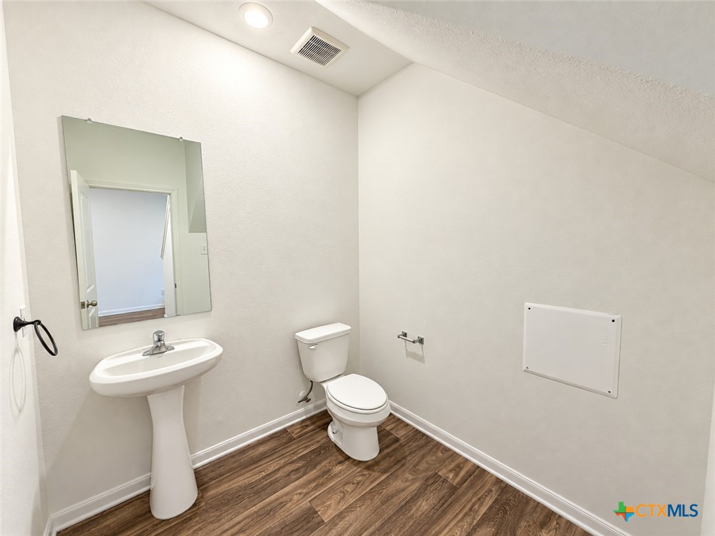 3985 Prairie Creek Property Photo 4