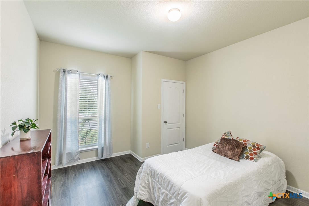7916 Lee Hall Loop Property Photo 13