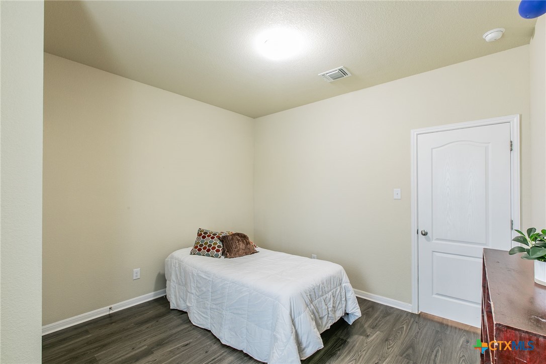 7916 Lee Hall Loop Property Photo 14
