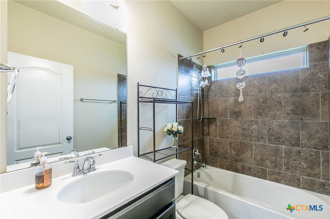 7916 Lee Hall Loop Property Photo 15