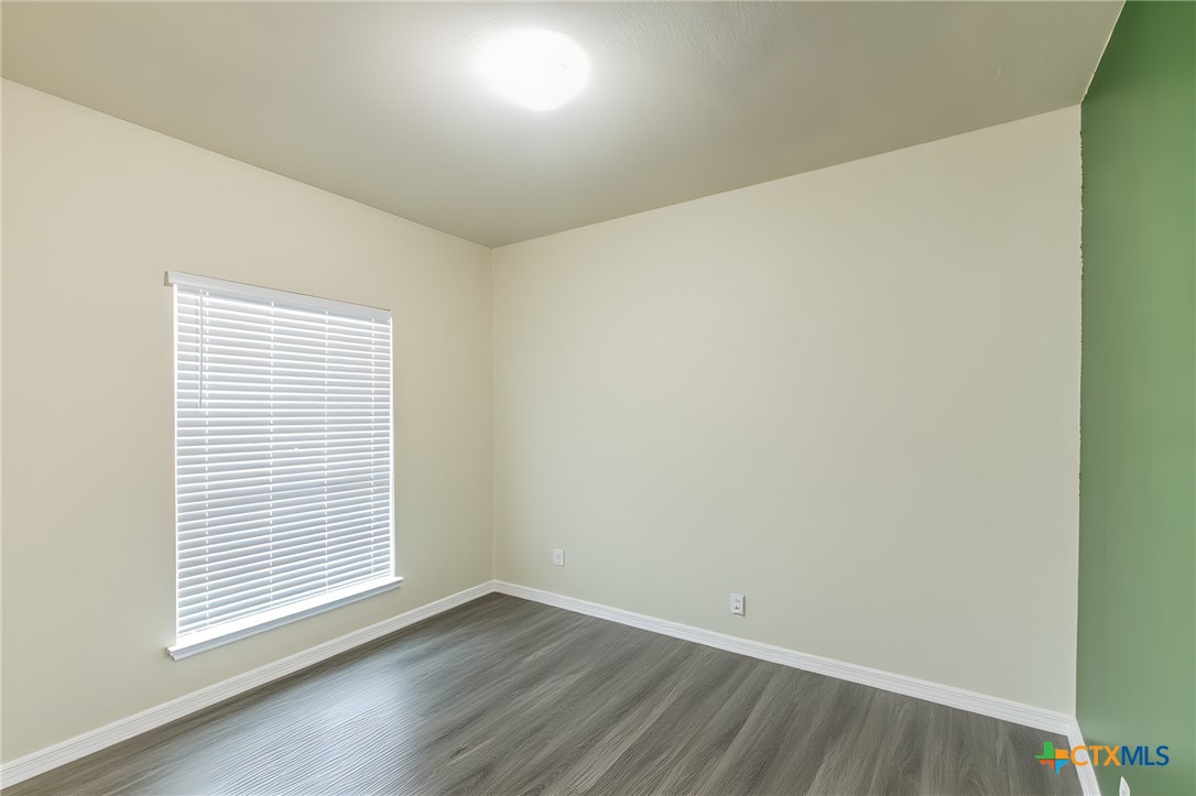 7916 Lee Hall Loop Property Photo 16
