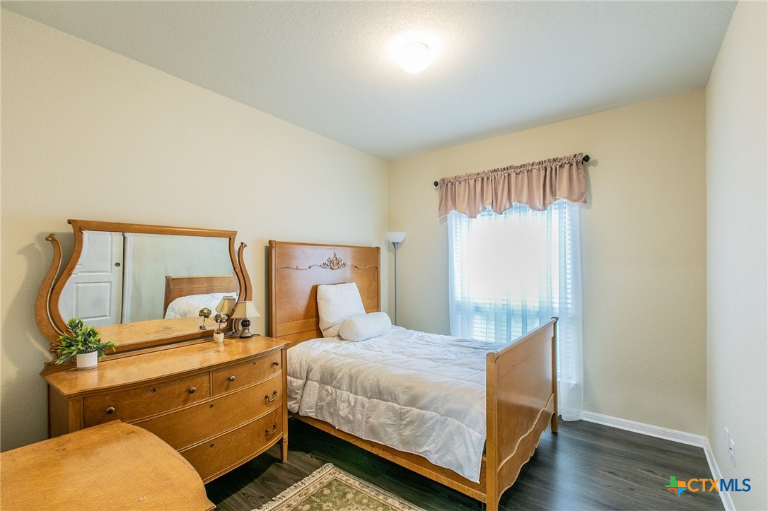 7916 Lee Hall Loop Property Photo 17