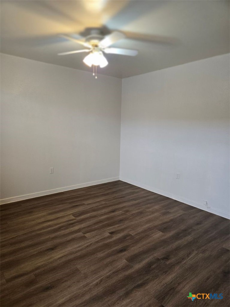 309 Sunset Lane B Property Photo 2
