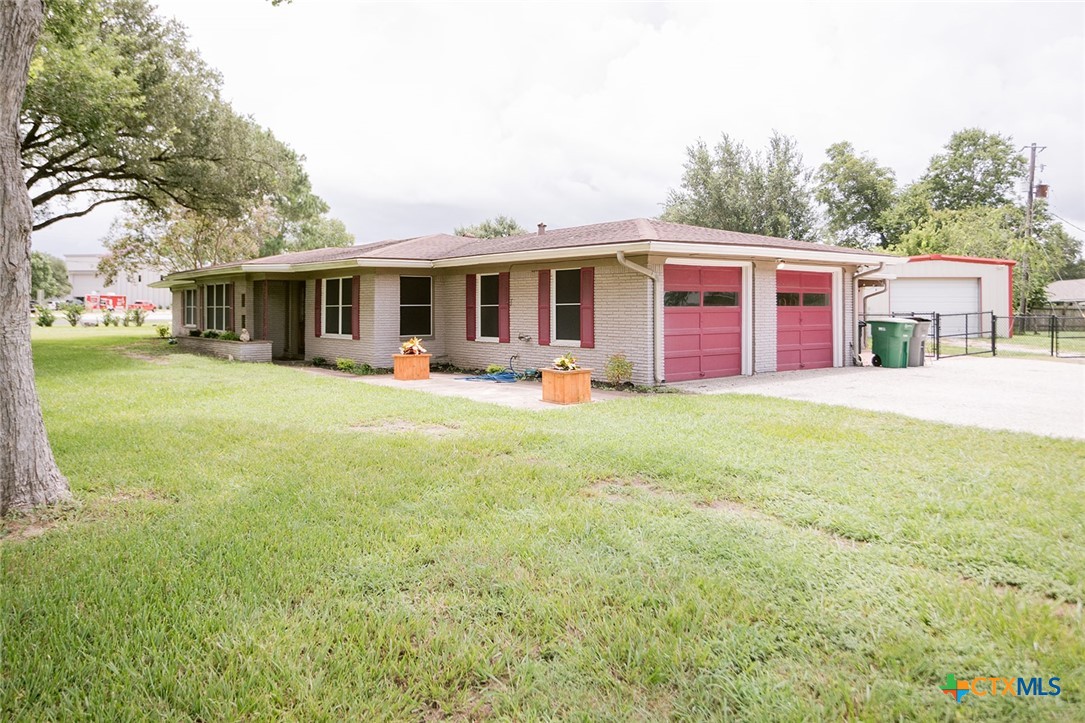 12 Jade Drive Property Photo 4