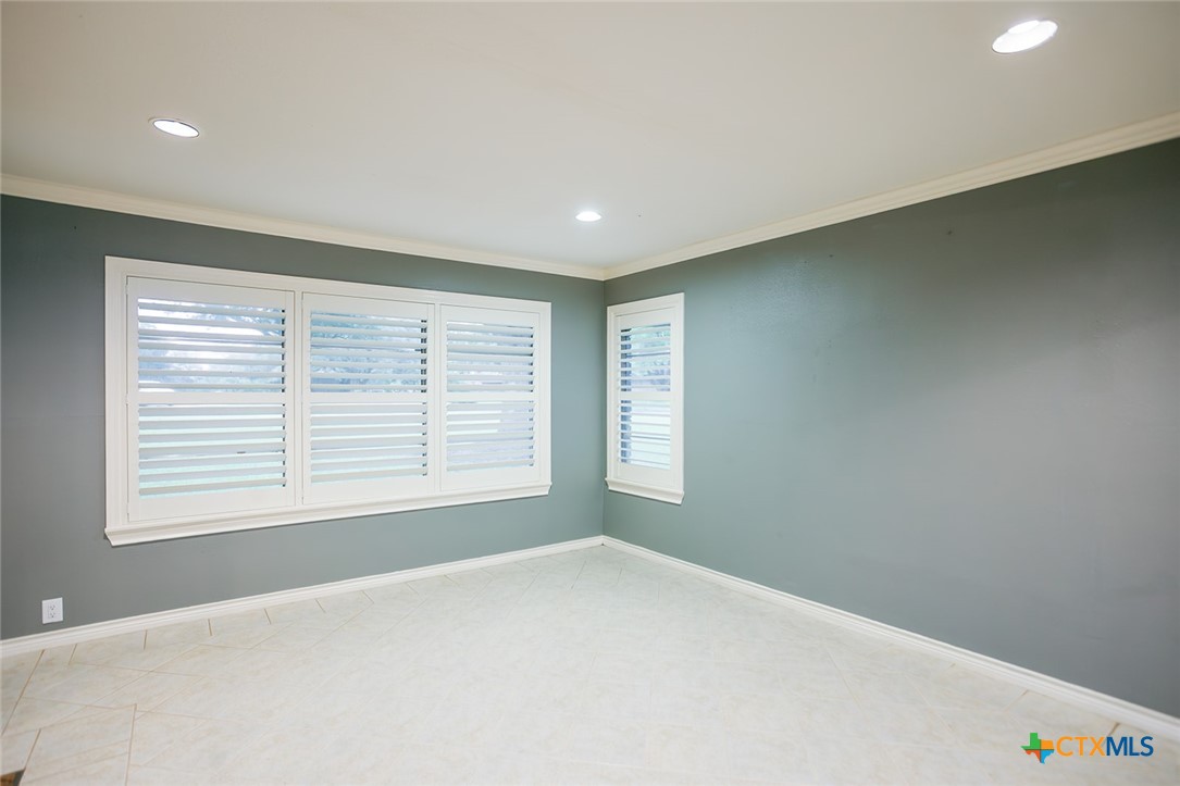 12 Jade Drive Property Photo 14