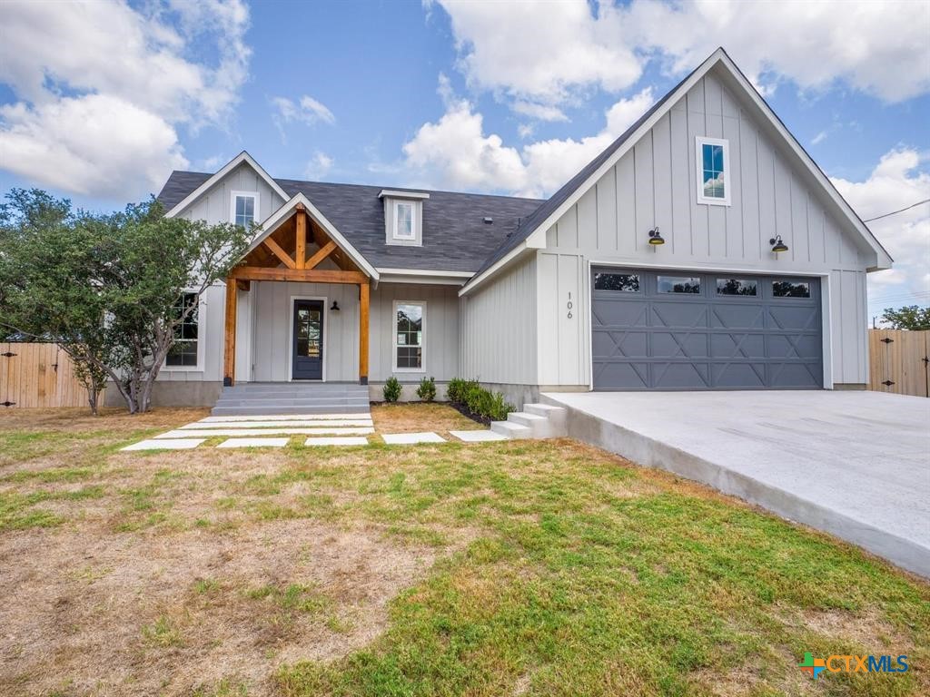 627072 Property Photo 1