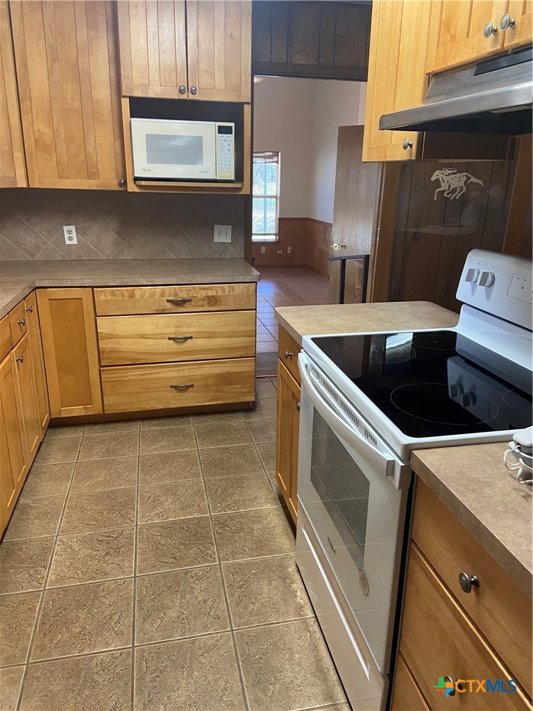 1479 Luker Road Property Photo 11