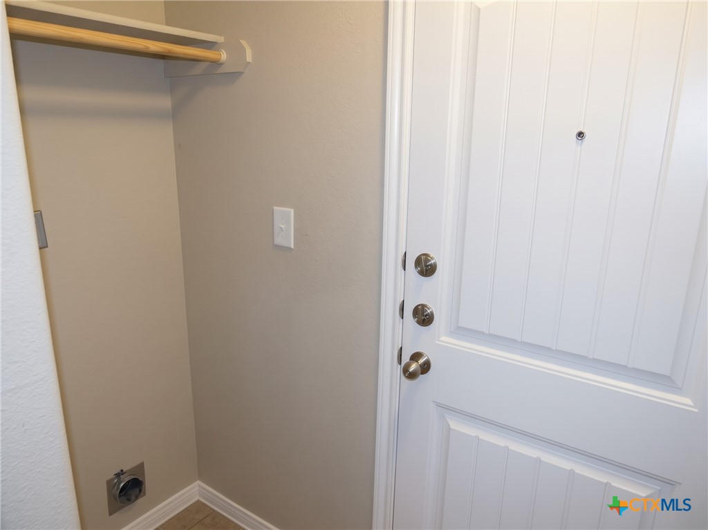 4508 Cambridge Drive B Property Photo 7