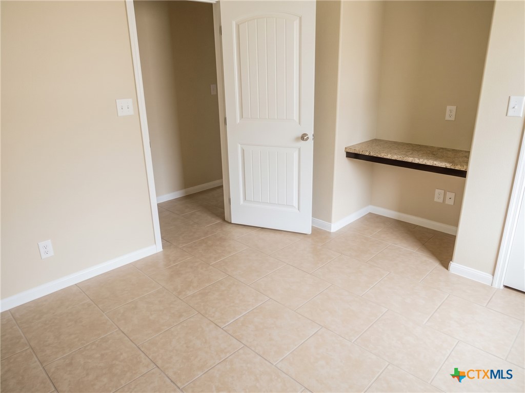 4508 Cambridge Drive B Property Photo 10