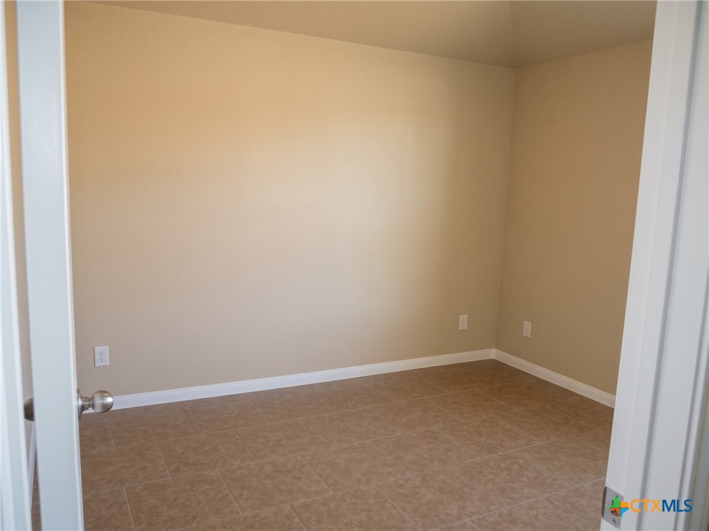 4508 Cambridge Drive B Property Photo 12