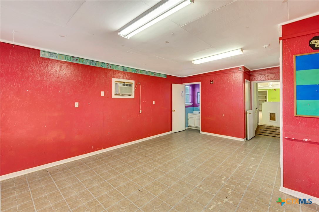 105 Ward Street Property Photo 3