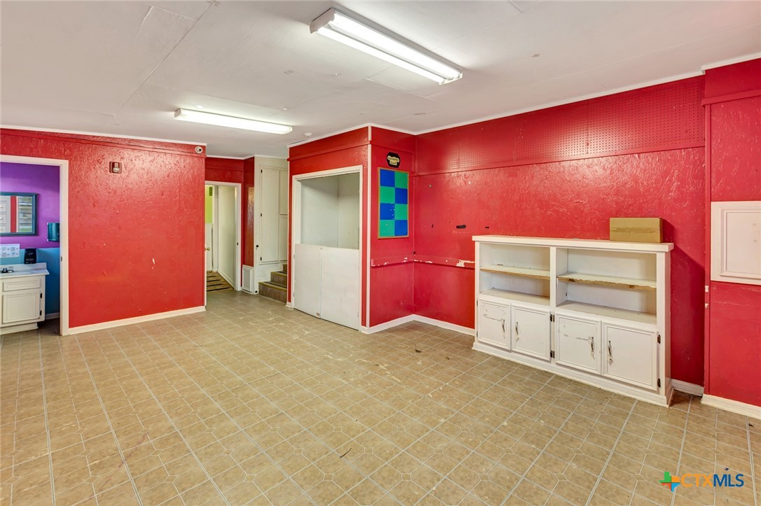 105 Ward Street Property Photo 4