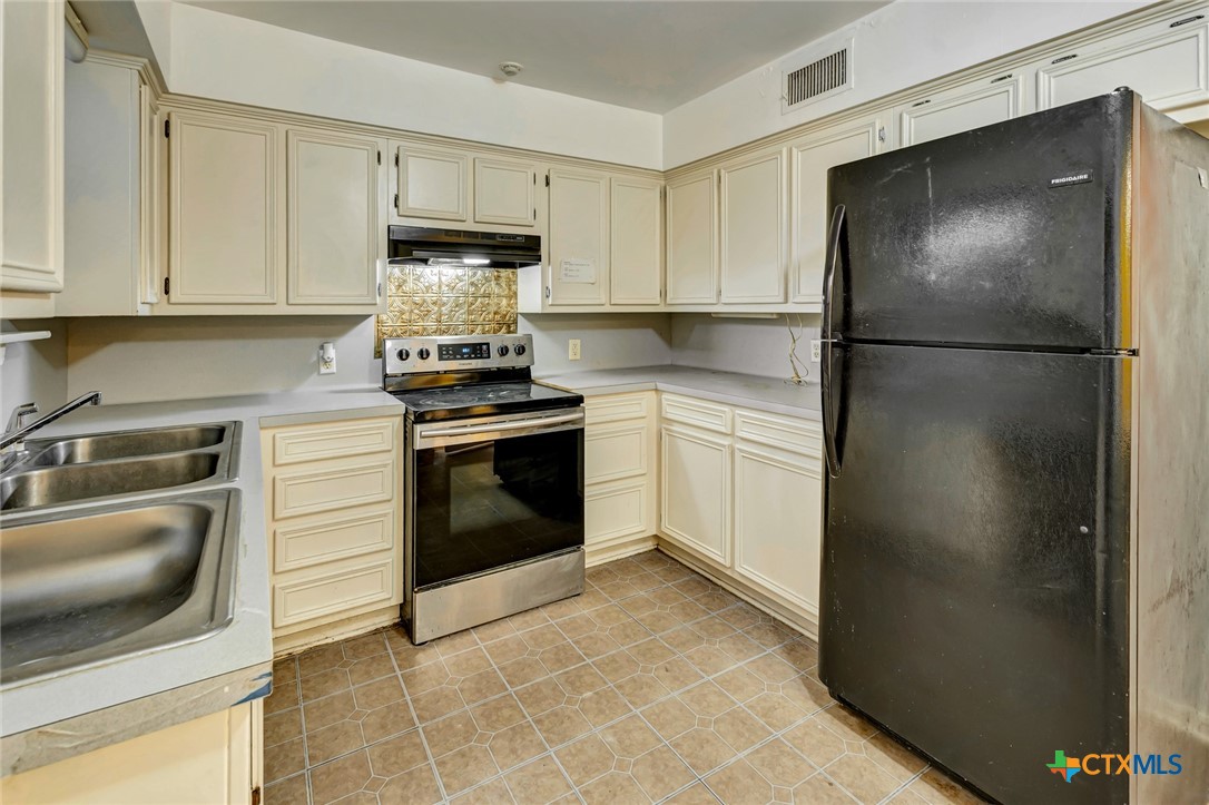 105 Ward Street Property Photo 18