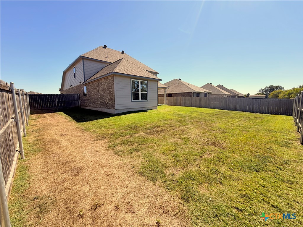 5202 Fallen Tree Drive Property Photo 28