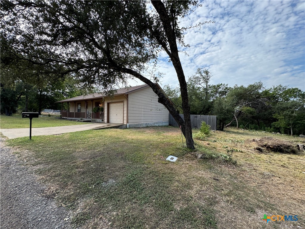 17 Cliffside Circle Property Photo 3