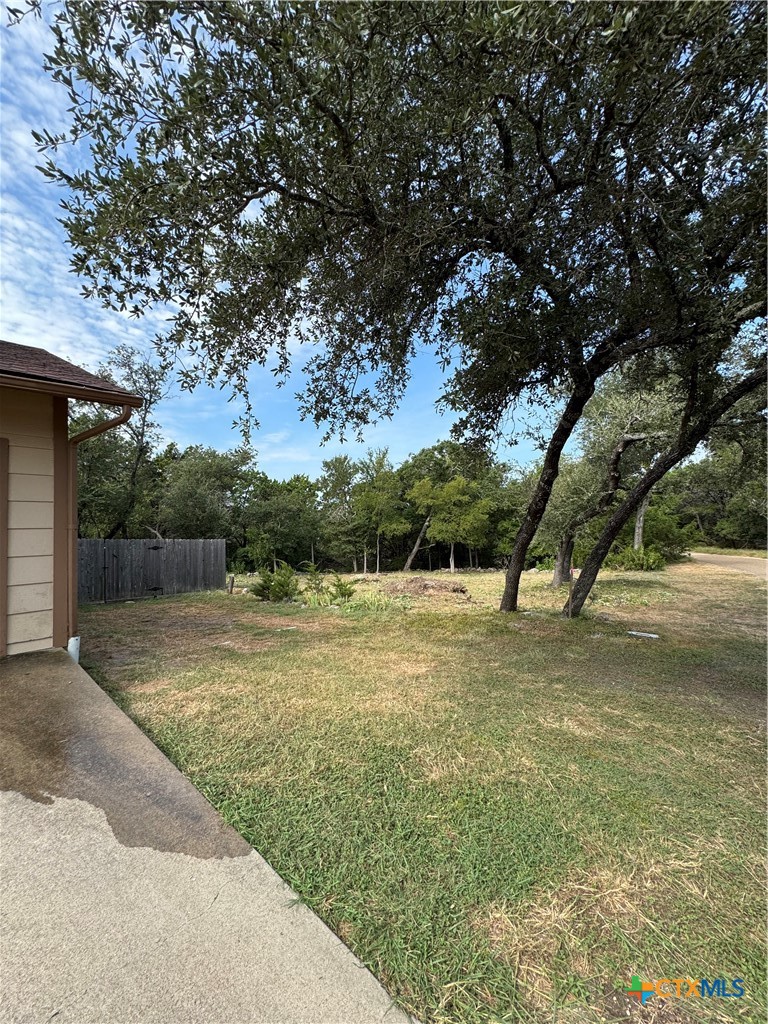 17 Cliffside Circle Property Photo 6