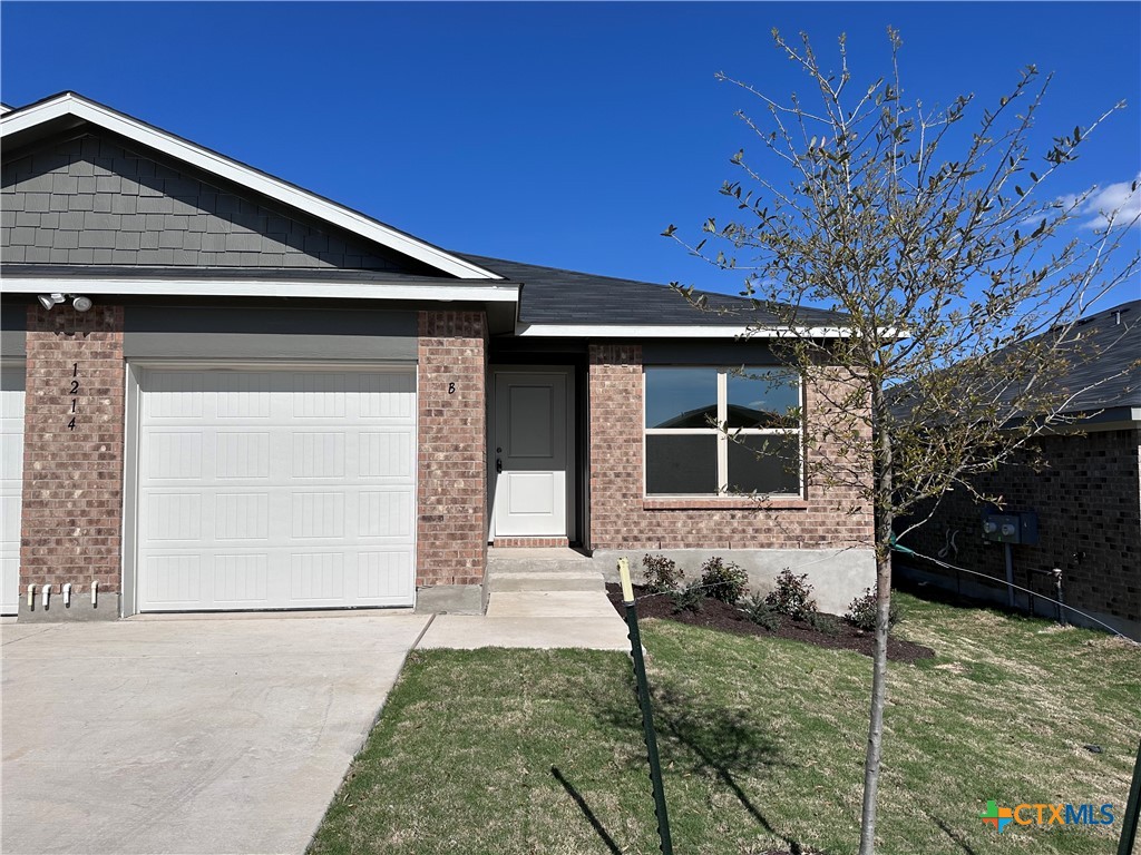 1214 Lehmann Drive B Property Photo 2