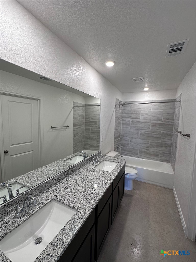 1214 Lehmann Drive B Property Photo 17