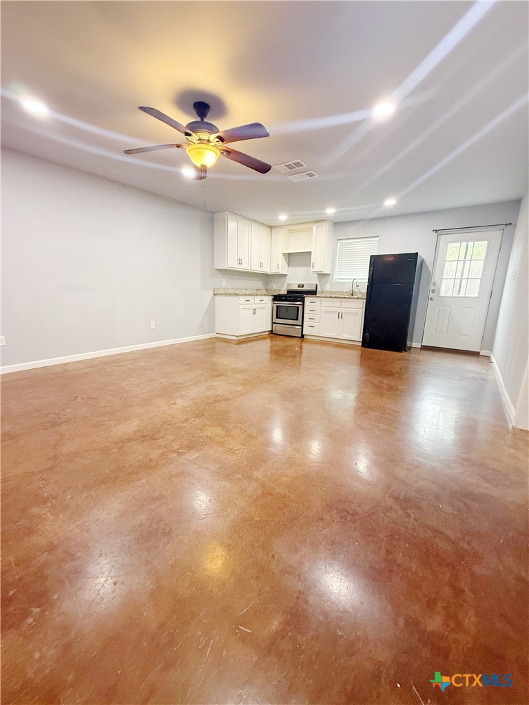 117 S Emma C Property Photo 2
