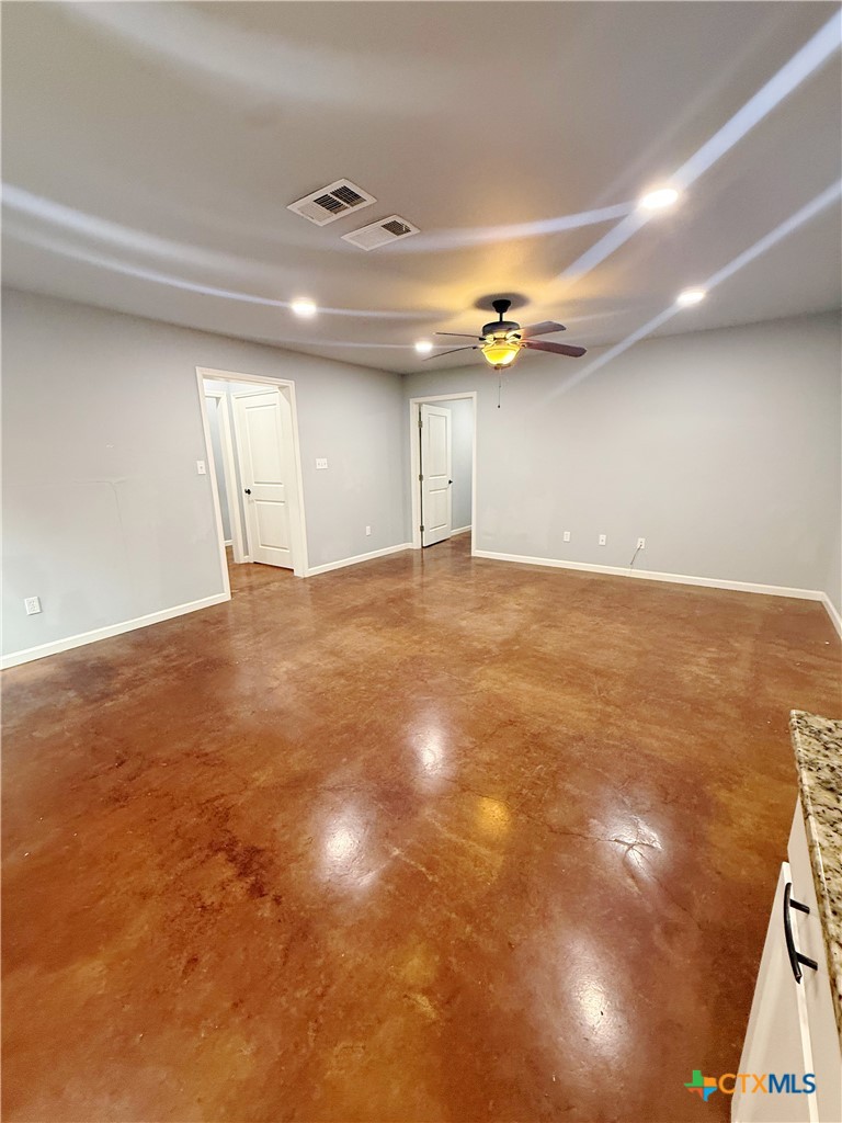 117 S Emma C Property Photo 3