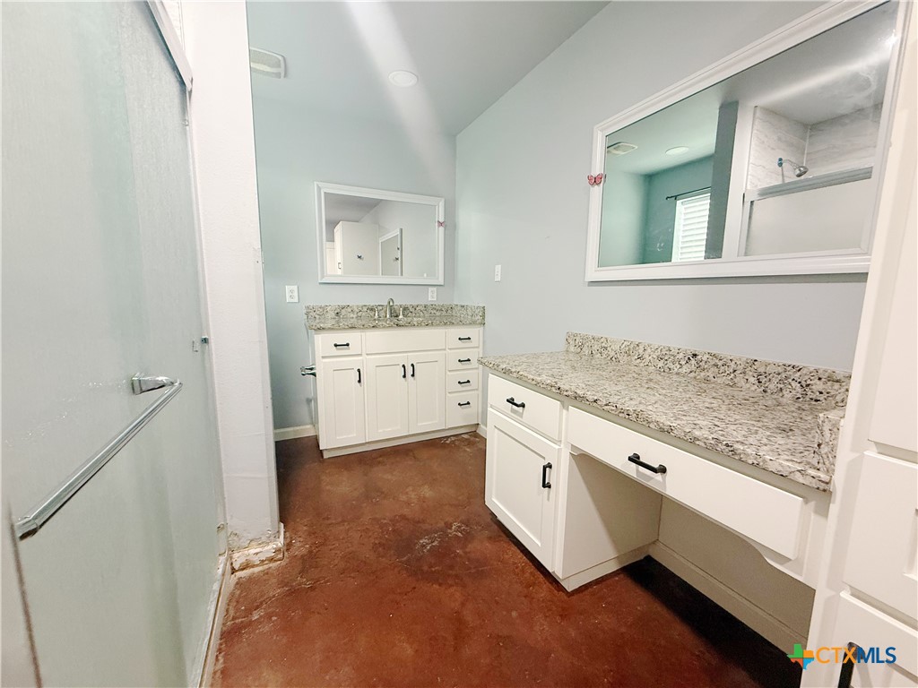 117 S Emma C Property Photo 7