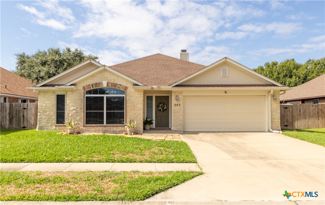 305 Waterstone Property Photo 1